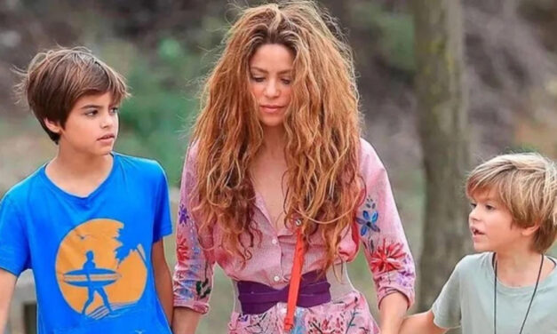 SHAKIRA ESTA DE VISITA EN COSTA RICA CON SU HERMANO Y SUS  HIJOS MILAN Y SASHA